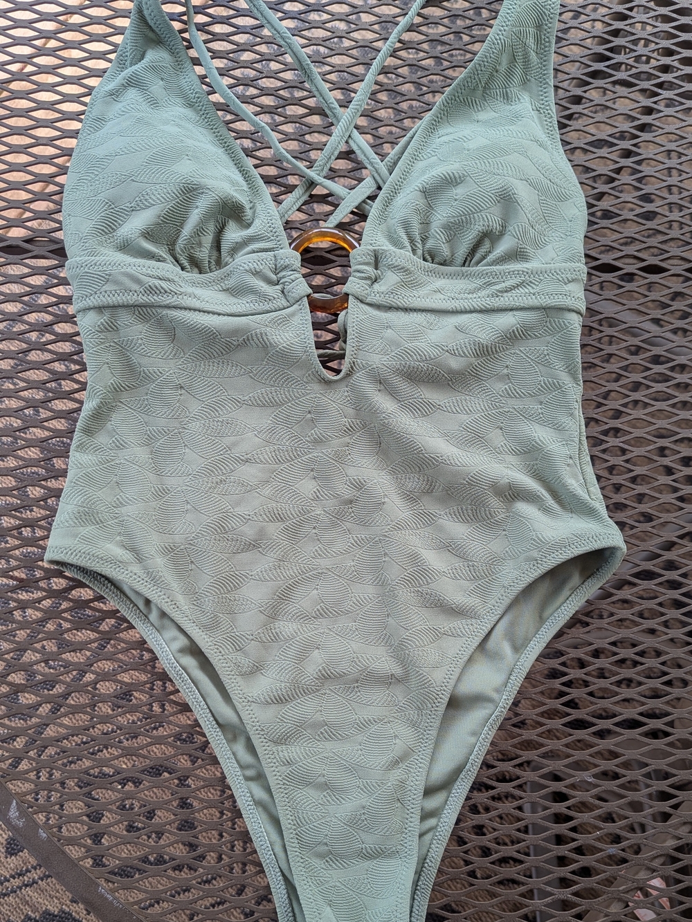 Cupshe Green O-Ring Double Crisscross One Piece Swimsuit Size Medium